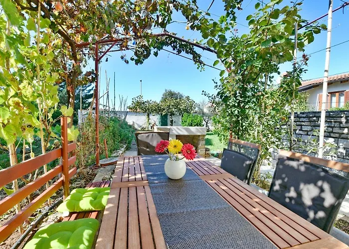 Adriatico Apartman *